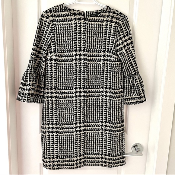 Zara Dresses & Skirts - 𝟐/$𝟐𝟎 ZARA HOUNDSTOOTH PRINT BELL SLEEVES DRESS